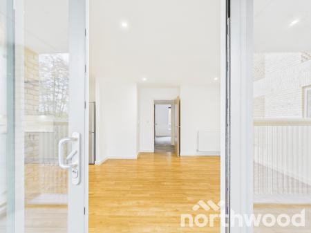 2 bedroom Flat to let in Victoria Crescent, Ashford, Ashford, TN23