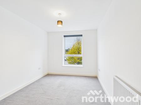 2 bedroom Flat to let in Victoria Crescent, Ashford, Ashford, TN23