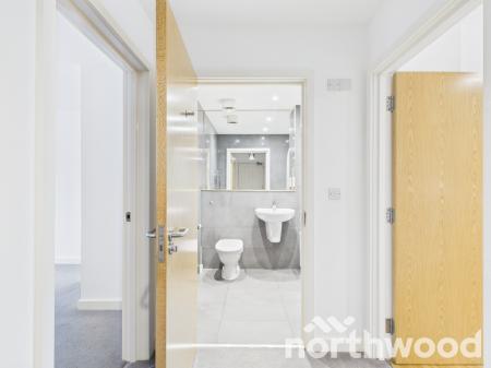 2 bedroom Flat to let in Victoria Crescent, Ashford, Ashford, TN23