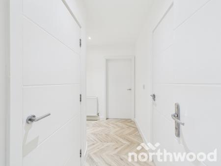 2 bedroom Flat to let in Victoria Crescent, Ashford, TN23