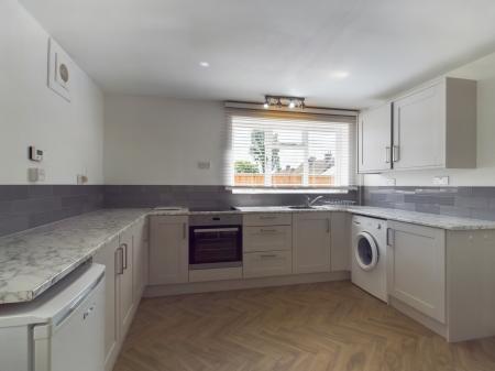 3 bedroom Detached house to let in Wye Road, Boughton Aluph, TN25