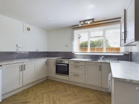 3 bedroom Detached house to let in Wye Road, Boughton Aluph, TN25