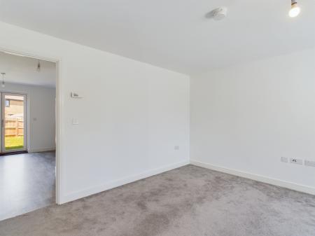 3 bedroom Detached house to let in Cornfield Lane, Kingsnorth, TN25