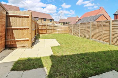 3 bedroom Detached house to let in Cornfield Lane, Kingsnorth, TN25