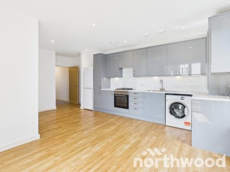 1 bedroom Flat to let in Victoria Crescent, La Riviere, Ashford, TN23