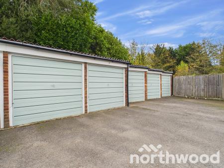 2 bedroom Apartment for sale in Lower Queens Road, Ashford, Ashford, TN24