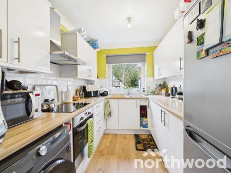 2 bedroom Apartment for sale in Lower Queens Road, Ashford, Ashford, TN24