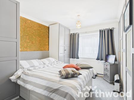 2 bedroom Apartment for sale in Lower Queens Road, Ashford, Ashford, TN24