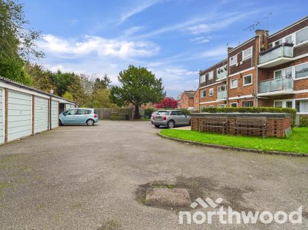 2 bedroom Apartment for sale in Lower Queens Road, Ashford, Ashford, TN24