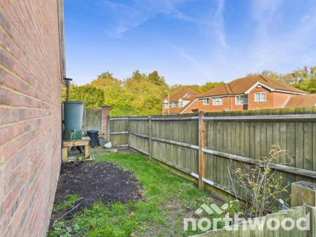 3 bedroom Semi-detached house for sale in Farrier Close, Orchard Heights, Ashford, TN25