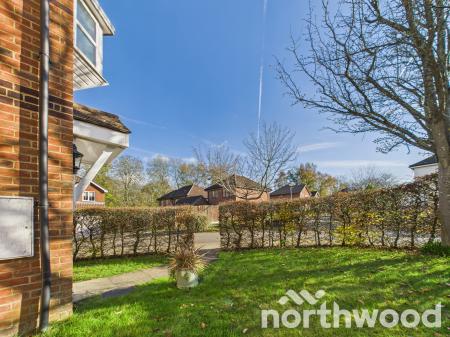 3 bedroom Semi-detached house for sale in Farrier Close, Orchard Heights, Ashford, TN25