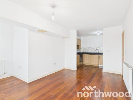 2 bedroom Apartment for sale in Drummond Grove, Willesborough, Ashford, TN24