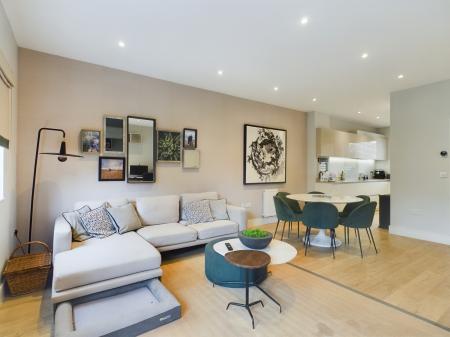 4 bedroom Town house to let in Chilmington Avenue, Chilmington Green, Ashford, TN23