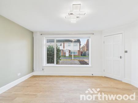 3 bedroom Terraced House to let in Underwood Close, Kennington, Ashford, TN24