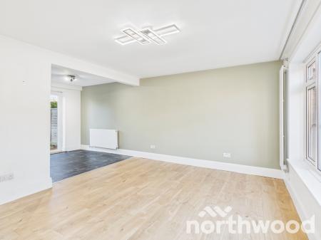 3 bedroom Terraced House to let in Underwood Close, Kennington, Ashford, TN24