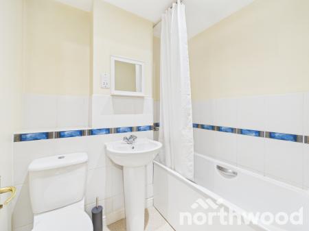 3 bedroom Semi-detached house to let in Forest Avenue, Ashford, TN25