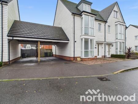 4 bedroom Semi-detached house to let in Sir John Killick Road, Repton Park, Ashford, TN23