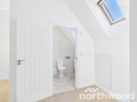 4 bedroom Semi-detached house to let in Sir John Killick Road, Repton Park, Ashford, TN23