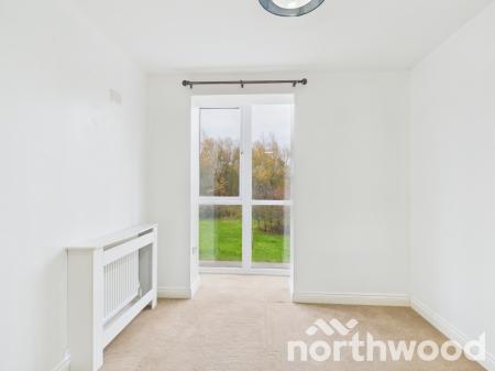 4 bedroom Semi-detached house to let in Sir John Killick Road, Repton Park, Ashford, TN23