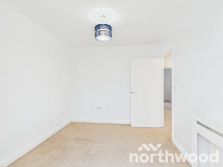 4 bedroom Semi-detached house to let in Sir John Killick Road, Repton Park, Ashford, TN23