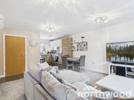 2 bedroom Semi-detached house for sale in Nuthatch Drive, Finberry, Ashford, TN25