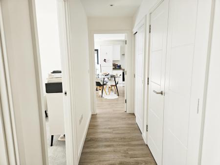 2 bedroom Flat to let in Hampton Place, Ashford, TN23