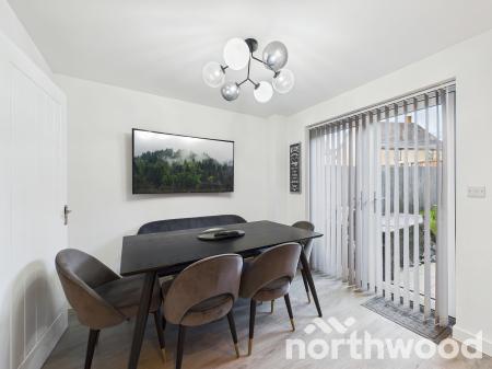 4 bedroom Semi-detached house for sale in Heritage Road, Bridgefield, Ashford, TN25