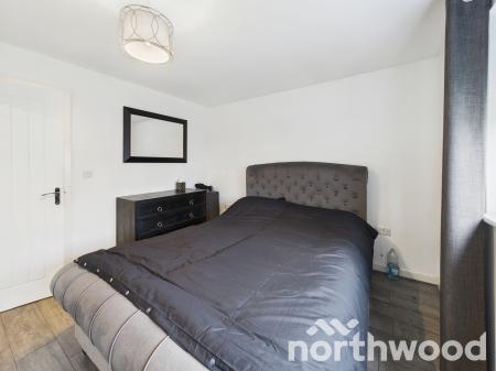 4 bedroom Semi-detached house for sale in Heritage Road, Bridgefield, Ashford, TN25