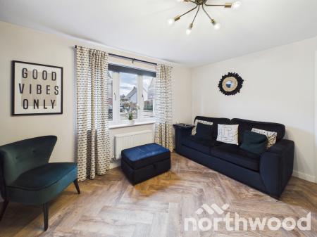 4 bedroom Semi-detached house for sale in Heritage Road, Bridgefield, Ashford, TN25