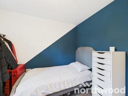 4 bedroom Semi-detached house for sale in Heritage Road, Bridgefield, Ashford, TN25