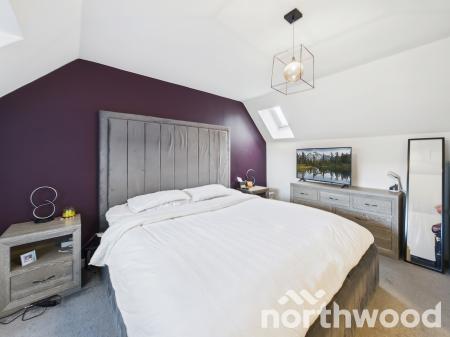 4 bedroom Semi-detached house for sale in Heritage Road, Bridgefield, Ashford, TN25