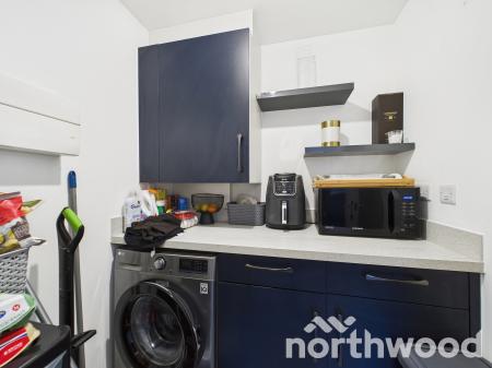 4 bedroom Semi-detached house for sale in Heritage Road, Bridgefield, Ashford, TN25