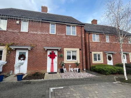 2 bedroom Semi-detached house to let in Harry Saunders Lane, Repton Park, Ashford, TN23