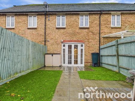3 bedroom Terraced House for sale in Lodge Close, Singleton, Ashford, TN23