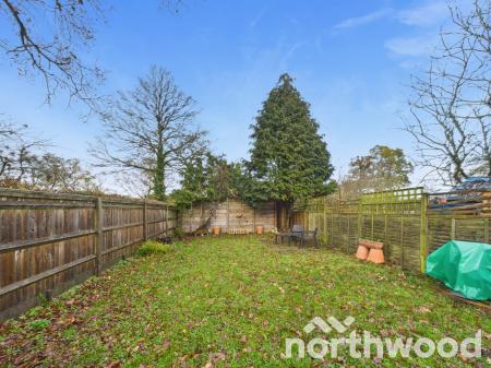 2 bedroom Flat for sale in The Grove, Pluckley, TN27