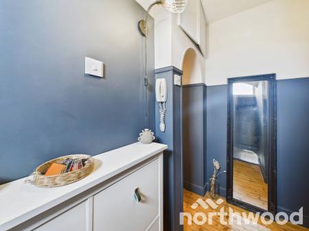 2 bedroom Flat for sale in The Grove, Pluckley, TN27