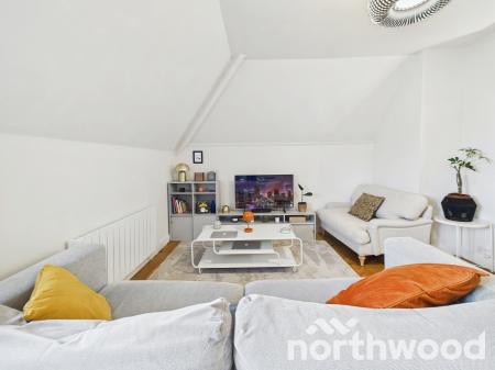 2 bedroom Flat for sale in The Grove, Pluckley, TN27