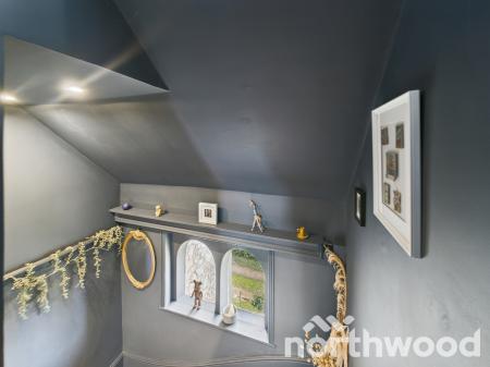 2 bedroom Flat for sale in The Grove, Pluckley, TN27