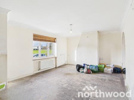 3 bedroom Semi-detached house for sale in Noakes Meadow, Ashford, Ashford, TN23