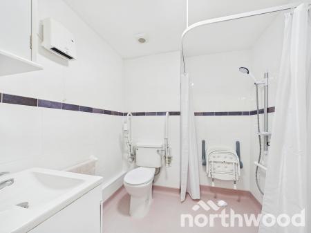 2 bedroom Bungalow for sale in Meridian Court, Singleton, Ashford, TN23