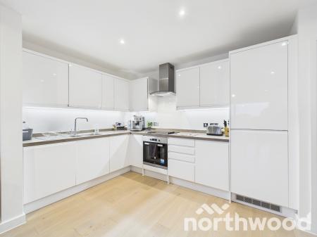 2 bedroom Apartment for sale in Leacon Road, Ashford, TN23