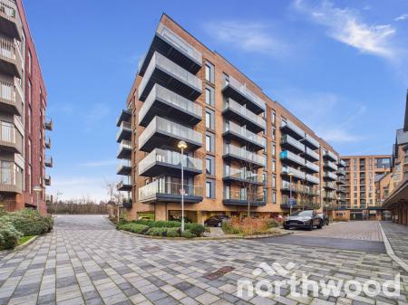 2 bedroom Apartment for sale in Leacon Road, Ashford, TN23