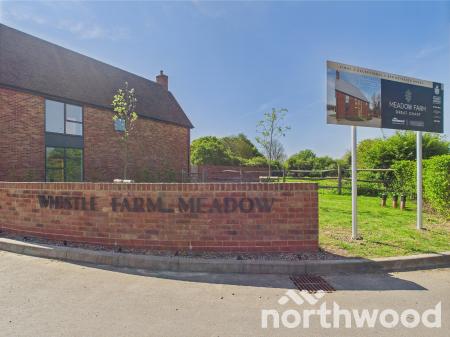 5 bedroom Detached house for sale in Meadow Farm, Great Chart, Ashford, TN23