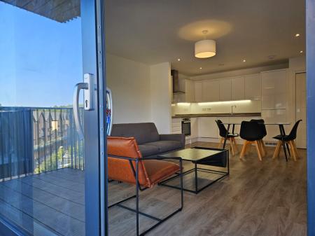 2 bedroom Flat to let in Cantia Place, Ashford, TN23