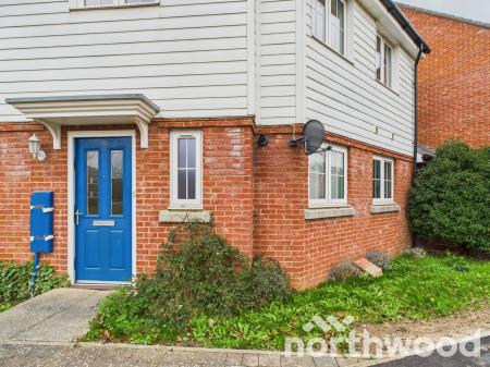 3 bedroom Terraced House to let in Bramling Avenue, Finberry, Ashford, TN25