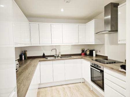 1 bedroom Flat to let in Hampton Place, Ashford, TN23