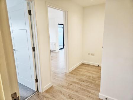 1 bedroom Flat to let in Hampton Place, Ashford, TN23