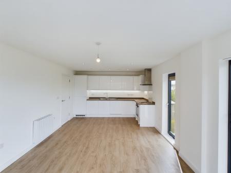 2 bedroom Flat to let in Cantia Place, Ashford, TN23