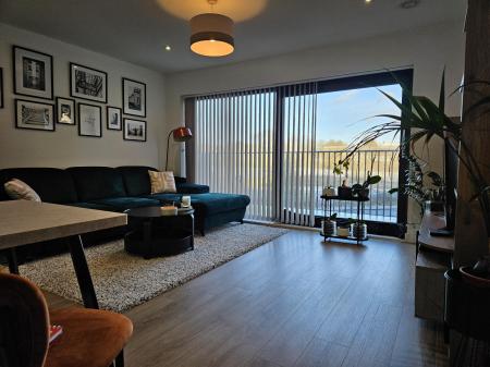 1 bedroom Flat to let in Cantia Place, Ashford, TN23