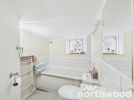 3 bedroom Character Property for sale in 1 Coronation Square, Romney Marsh, Lydd, TN29